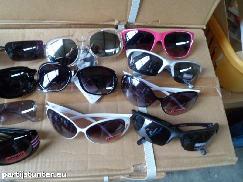 Zonnebrillen kopen, zonnebrillen, - PARTIJSTUNTER.EU