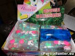 PARTIJ WATERSNAKE UNICORN GLITTER EN DINOSAURUS IN DISPLAY
