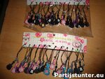 PARTIJ HANGER VOOR TELEFOON OF SLEUTEL GITAAR GEKLEURD