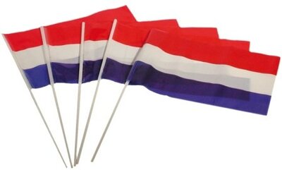 PARTIJ ZWAAIVLAGGETJES ROOD WIT BLAUW PER 12 STUKS