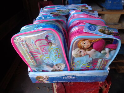 PARTIJ FROZEN HAARACCESSOIRES IN TASJE