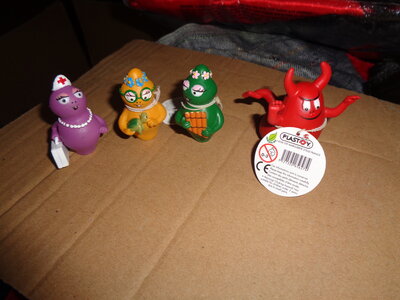 PARTIJ BARBAPAPA POPPETJES +/- 4,5CM