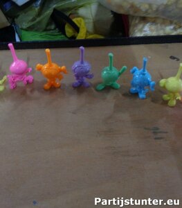 PARTIJ SNORKELS +/- 9CM ASSORTIE KLEUREN