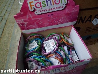 PARTIJ TWIN ARMBANDEN LUIPAARD PRINT ASSORTI KLEUR