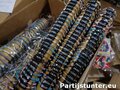 PARTIJ KOKER MET ARMBANDJES ASSORTI GELEVERD