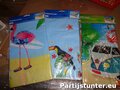 PARTIJ PLASTIC TAFELKLEED TROPISCH 