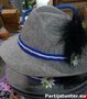 PARTIJ FEDORA HOED OKTOBERFEEST MET BLOEMEN